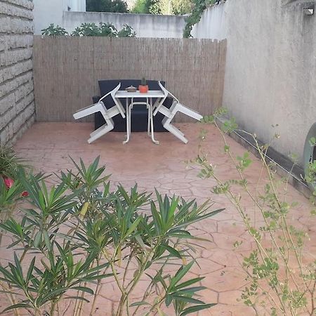 Appartement Entre Mer Et Gardiole Фронтинян Екстериор снимка