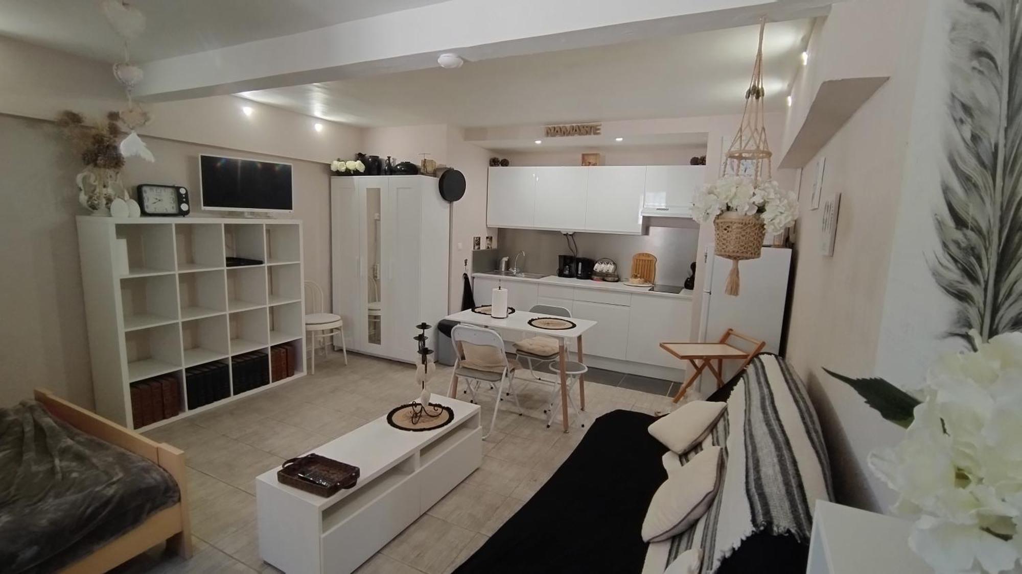 Appartement Entre Mer Et Gardiole Фронтинян Екстериор снимка