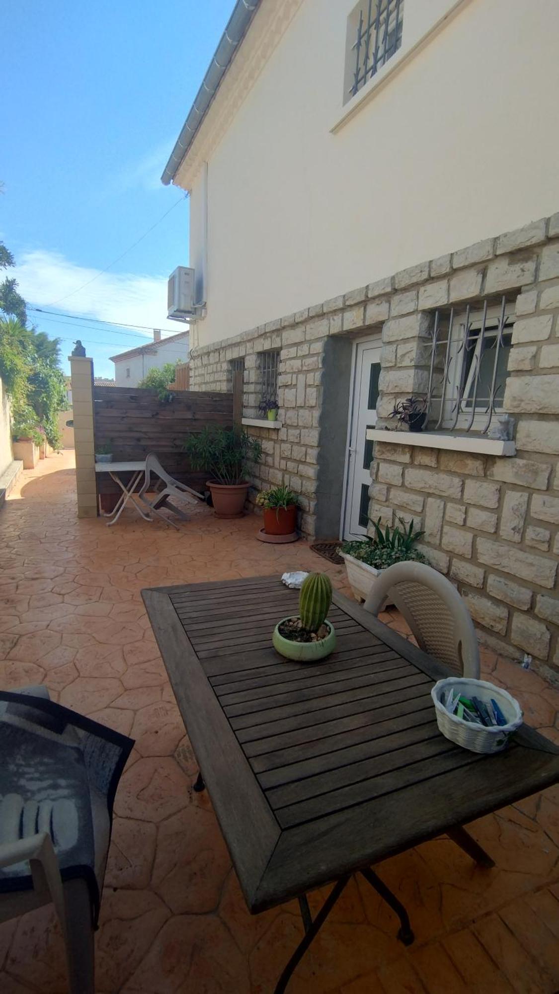 Appartement Entre Mer Et Gardiole Фронтинян Екстериор снимка